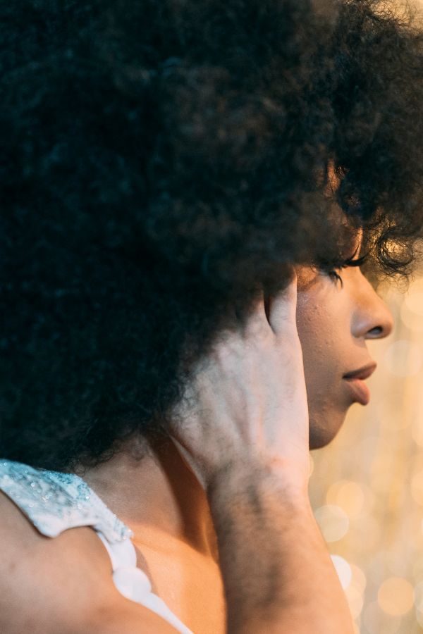 Conseils pour une pousse de cheveux saine